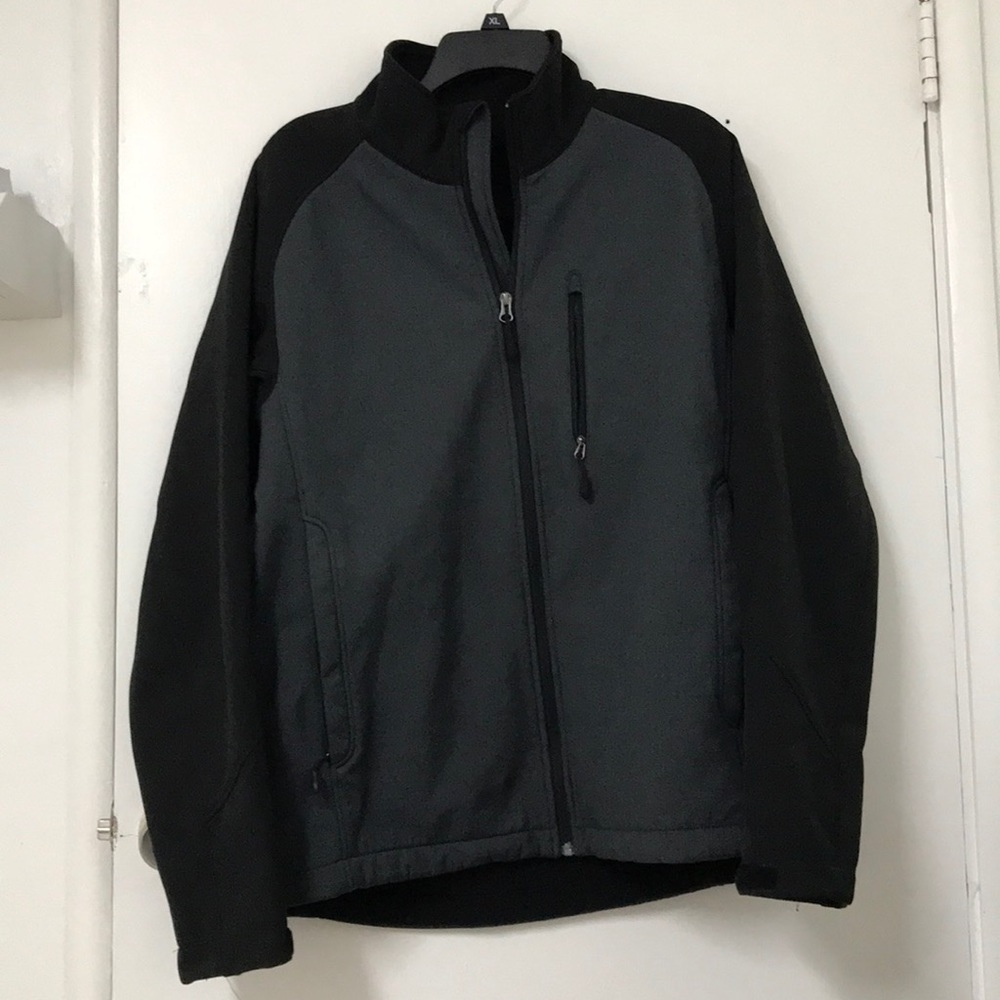 Men Soft Shell Jacket (M)